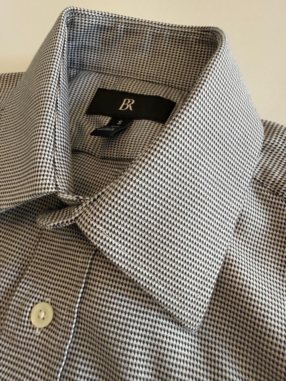 BR Men’s Small True Slim Fit Black & White Micro-Check Dress Shirt